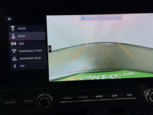 Used 2021 Porsche Macan image 19