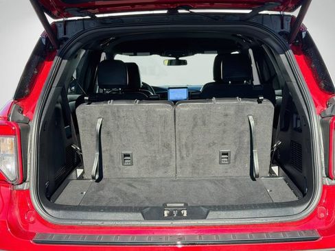 Used 2023 Ford Explorer ST-Line w/ Class IV Trailer Tow Package RWD image 11