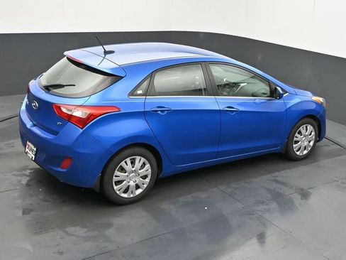 Used 2017 Hyundai Elantra GT image 38