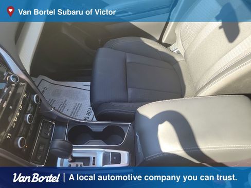 Used 2022 Subaru Ascent Premium image 22