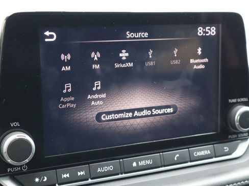 Used 2024 Nissan Rogue SV FWD image 8