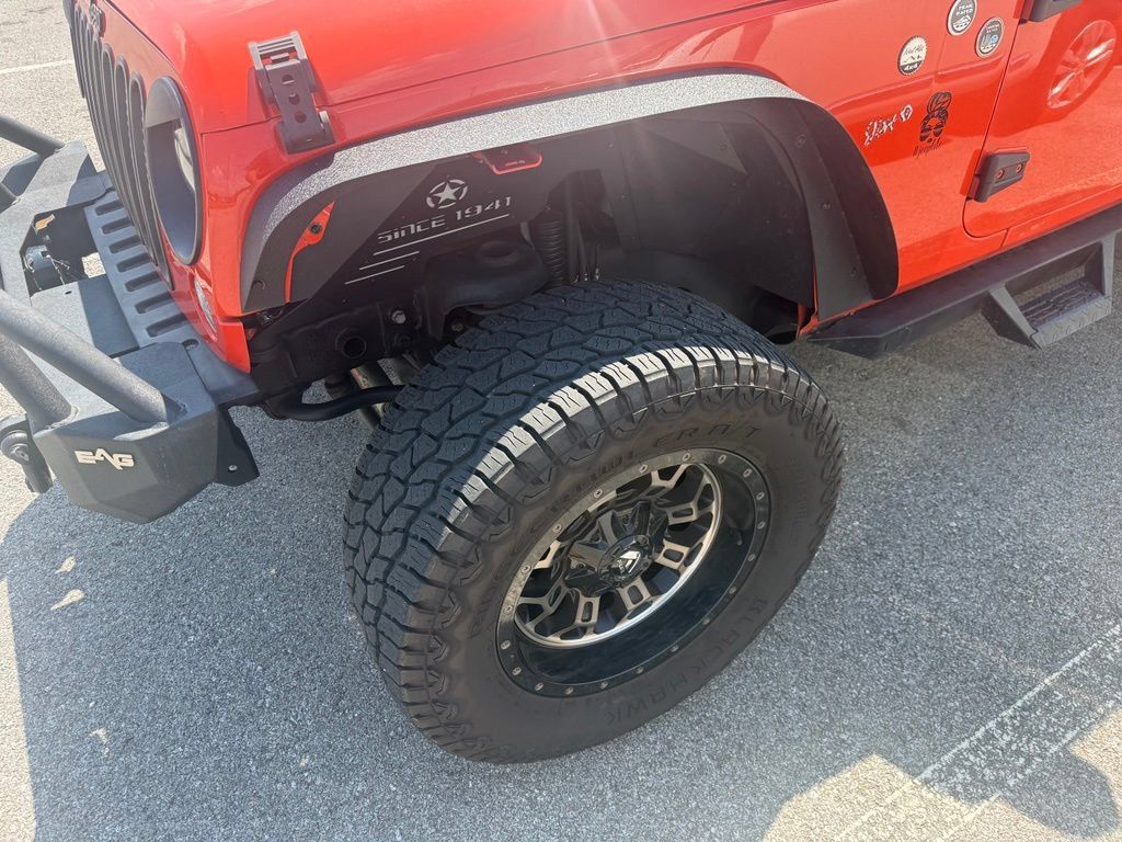 Used 2015 Jeep Wrangler Unlimited Sport w/ Quick Order Package 24S AWD/4WD image 7