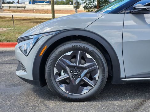 New 2025 Kia EV6 Light image 8