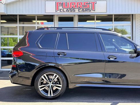 Used 2022 BMW X7 xDrive40i w/ M Sport Package AWD/4WD image 10