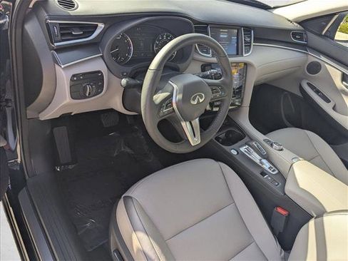 Used 2025 INFINITI QX50 Luxe image 10