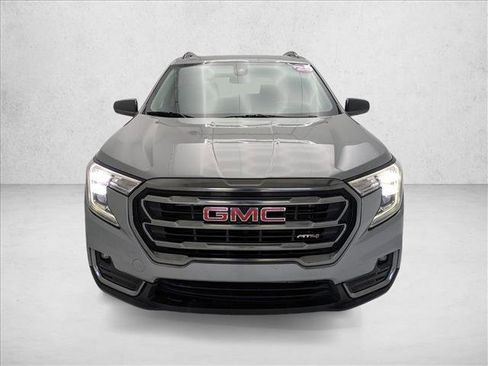 Used 2023 GMC Terrain AT4 image 2