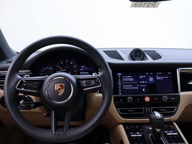 Used 2024 Porsche Macan AWD/4WD image 19