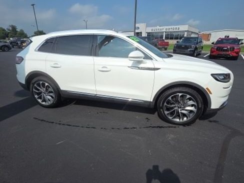 Used 2023 Lincoln Nautilus Reserve w/ Cargo Utility Package FWD image 2