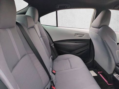 Certified 2025 Toyota Corolla SE FWD image 18