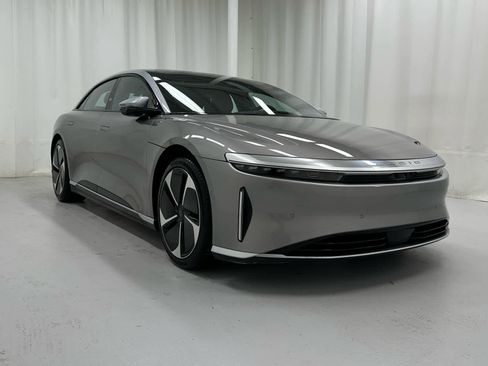Used 2023 Lucid Air Grand Touring image 1