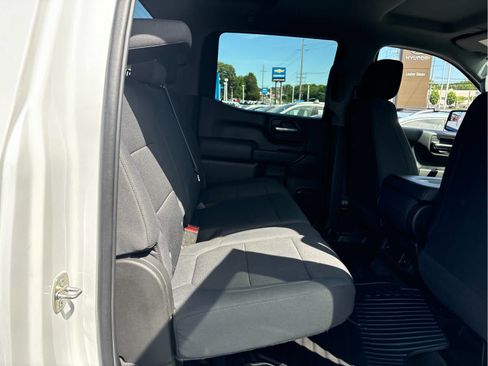 Used 2020 Chevrolet Silverado 1500 Custom Trail Boss w/ Custom Convenience Package AWD/4WD image 23