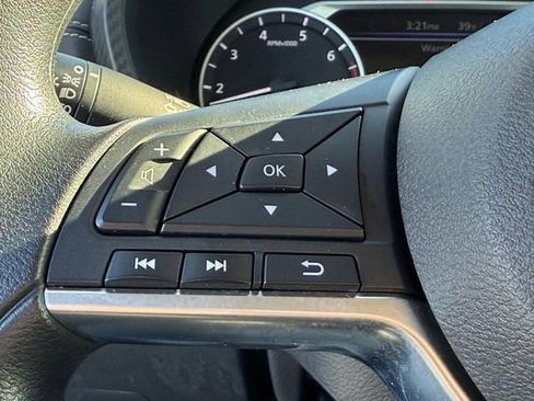 Used 2023 Nissan Sentra SV image 14