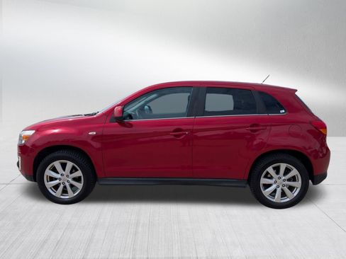 Used 2015 Mitsubishi Outlander Sport SE AWD/4WD image 2