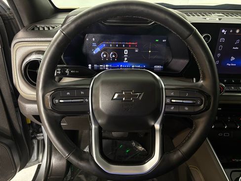 Used 2023 Chevrolet Colorado ZR2 w/ ZR2 Convenience Package III AWD/4WD image 25