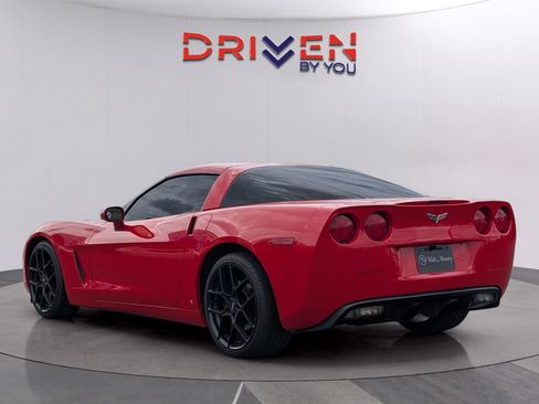 Used 2009 Chevrolet Corvette Coupe RWD image 3