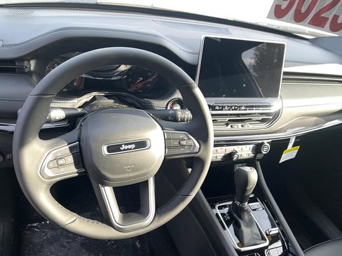 New 2026 Jeep Compass Latitude image 15