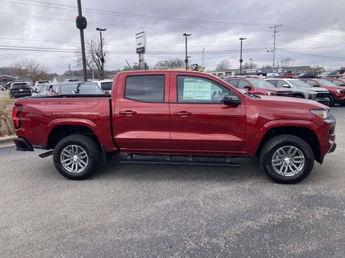 New 2026 Chevrolet Colorado LT RWD image 2