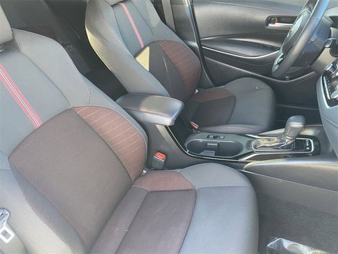 Certified 2025 Toyota Corolla SE image 13