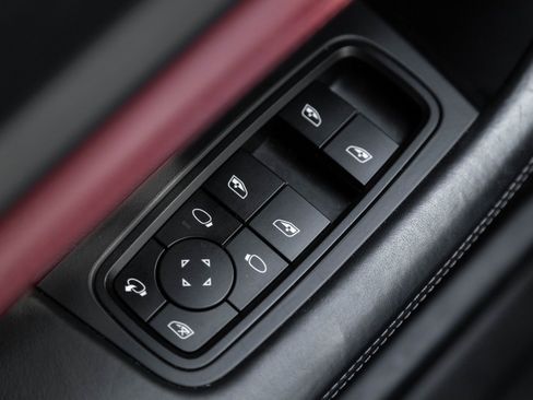 Certified 2022 Porsche Taycan 4S image 20