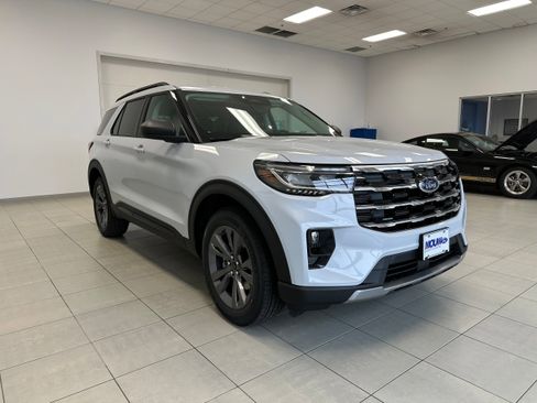 New 2026 Ford Explorer Active w/ Active Comfort Package image 27