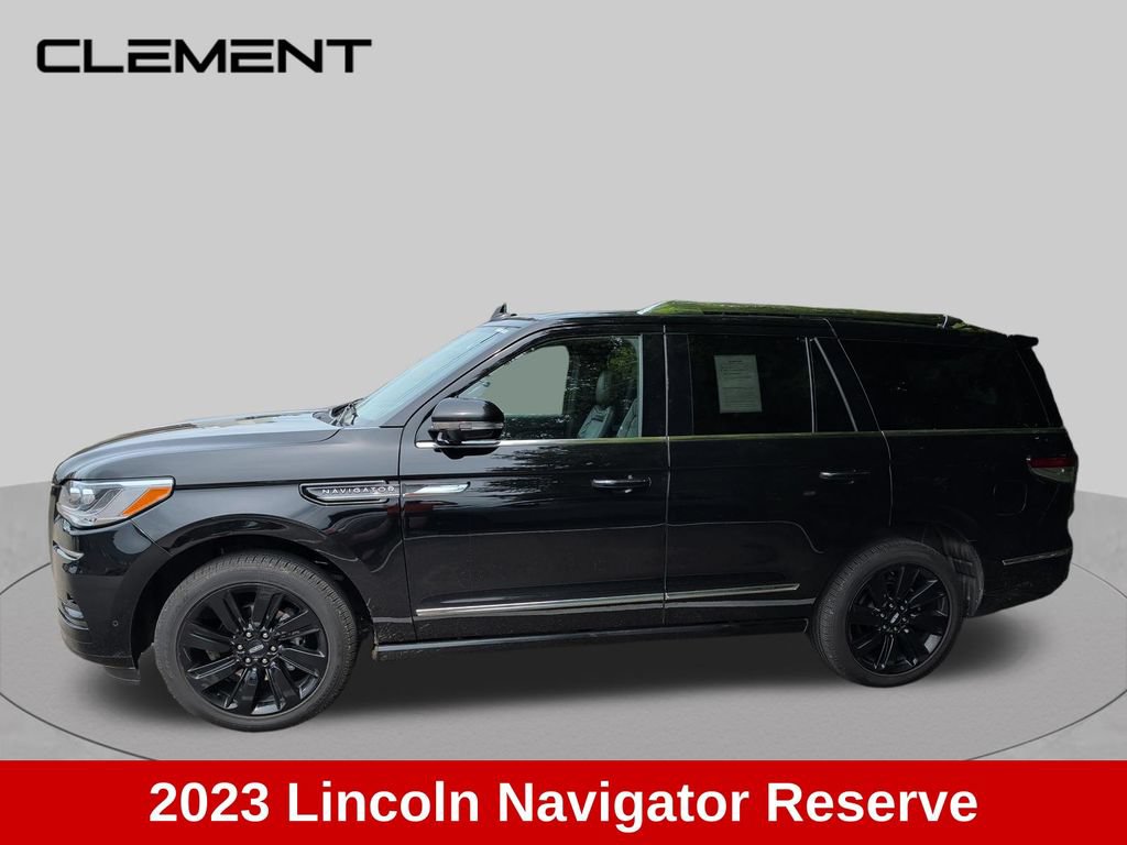 Used 2023 Lincoln Navigator Reserve AWD/4WD image 7