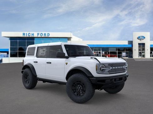 New 2026 Ford Bronco Badlands AWD/4WD image 13