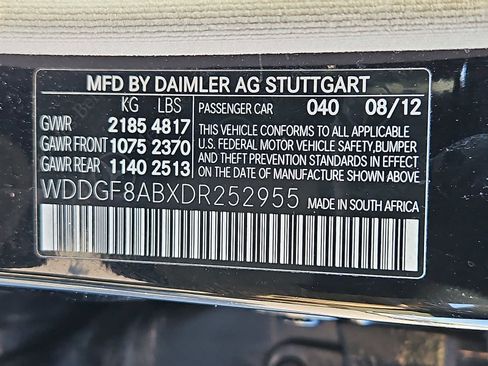 Used 2013 Mercedes-Benz C 300 Sport image 32