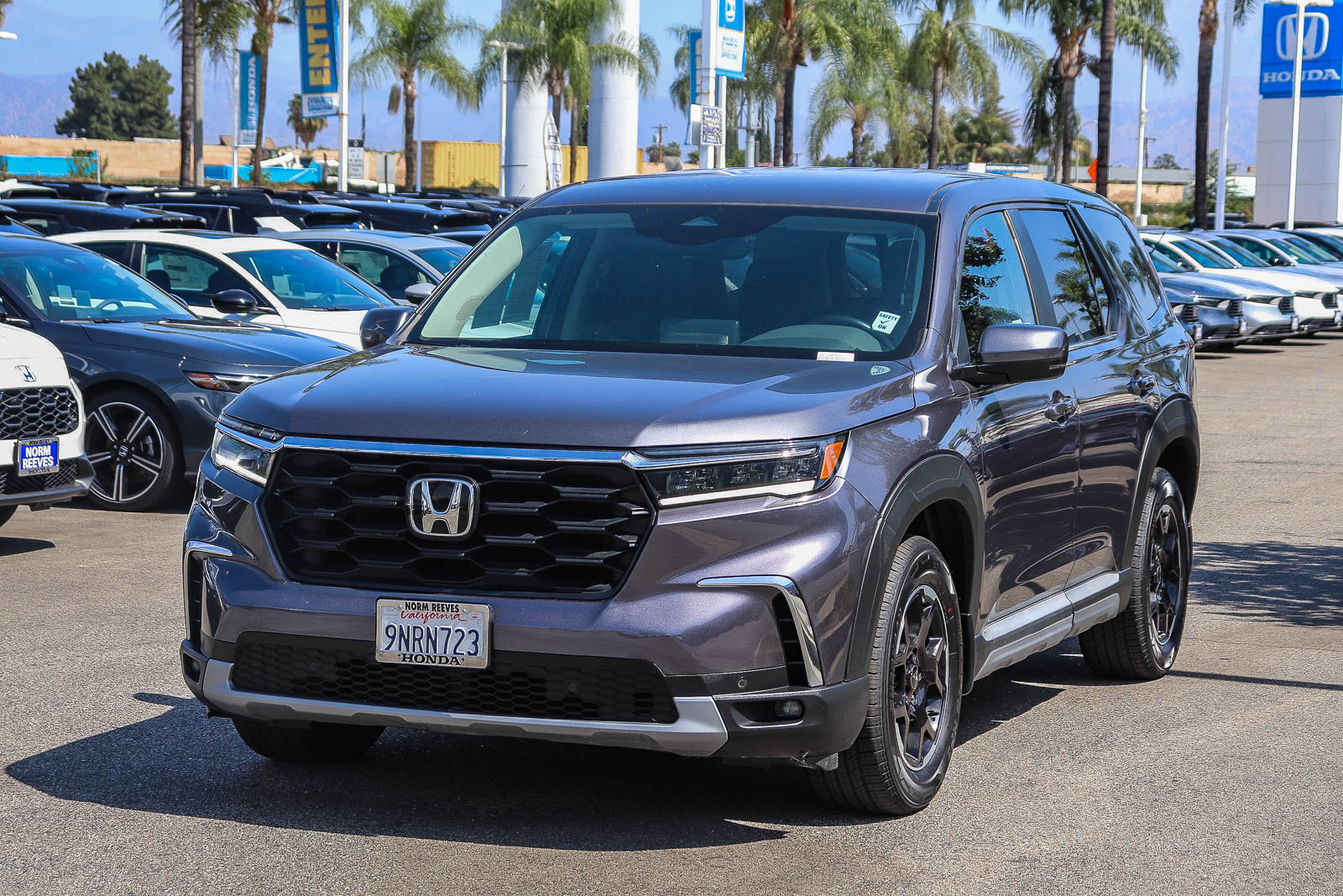 Certified 2025 Honda Pilot EX-L image 3