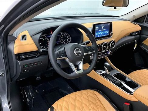 New 2025 Nissan Sentra SV w/ SV Premium Package image 6