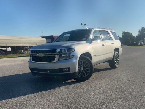 Used 2020 Chevrolet Tahoe LT RWD image 2