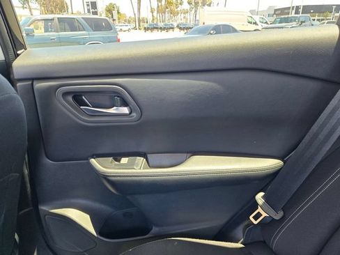 Used 2024 Nissan Rogue S FWD image 11