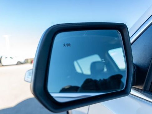 Used 2020 GMC Acadia SLT image 23