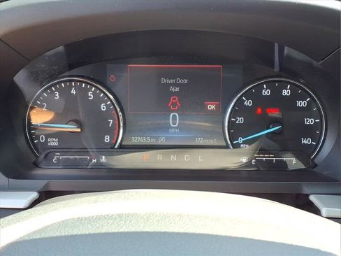 Used 2024 Ford Explorer XLT w/ Equipment Group 202A RWD image 13