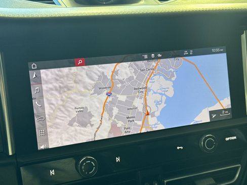 Certified 2024 Porsche Macan GTS image 23