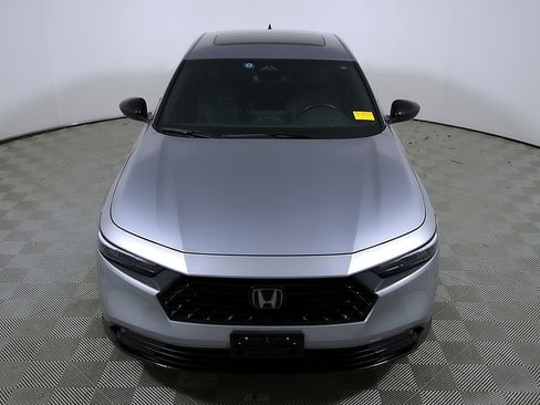 Used 2023 Honda Accord Sport image 4