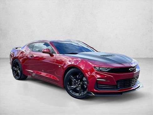 Used 2021 Chevrolet Camaro SS RWD image 11
