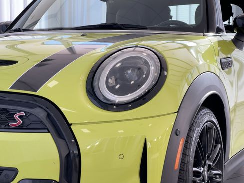 Certified 2023 MINI Cooper S image 11