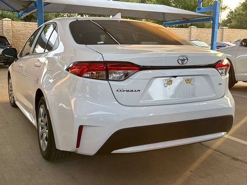 Used 2022 Toyota Corolla LE FWD image 7