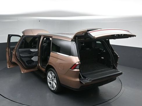 Certified 2025 Lincoln Navigator Black Label AWD/4WD image 59
