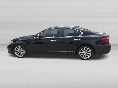 Used 2012 Lexus LS 460 AWD w/ Comfort Pkg image 6