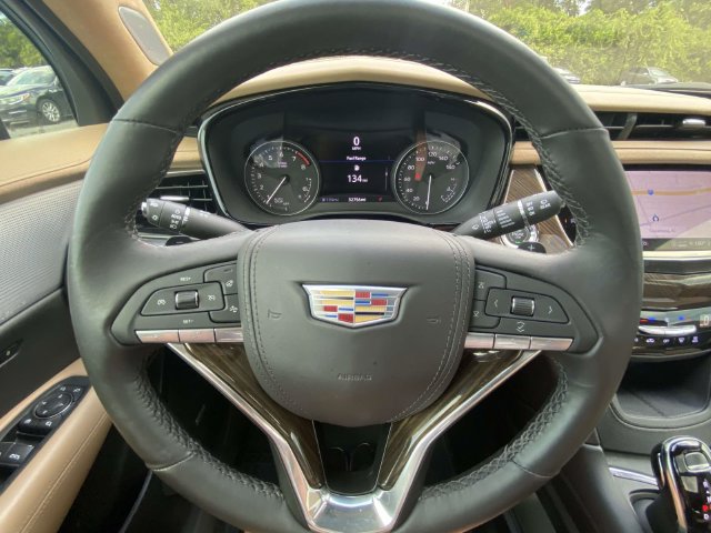 Used 2024 Cadillac XT6 Premium Luxury w/ Platinum Package FWD image 19