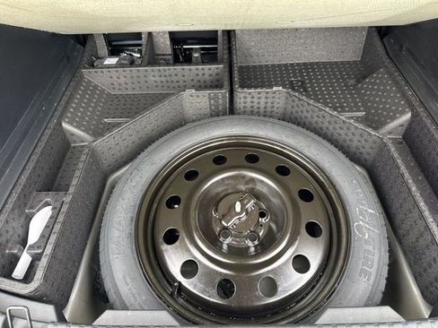 Used 2024 Ford Edge SEL w/ Convenience Package image 48