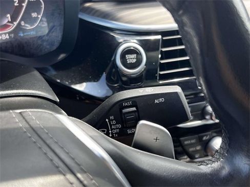 Used 2022 BMW 530e w/ Premium Package image 27