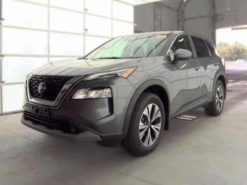Used 2023 Nissan Rogue SV AWD/4WD image 2