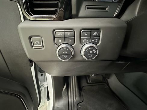 Certified 2025 GMC Sierra 1500 AT4 AWD/4WD image 29