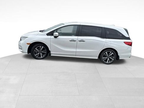 Used 2024 Honda Odyssey Touring image 4