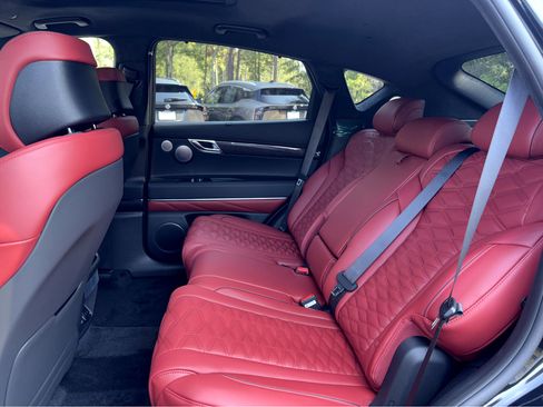 New 2026 Genesis GV80 3.5T e-SC image 24