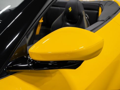 Used 2023 Ferrari Portofino M RWD image 27