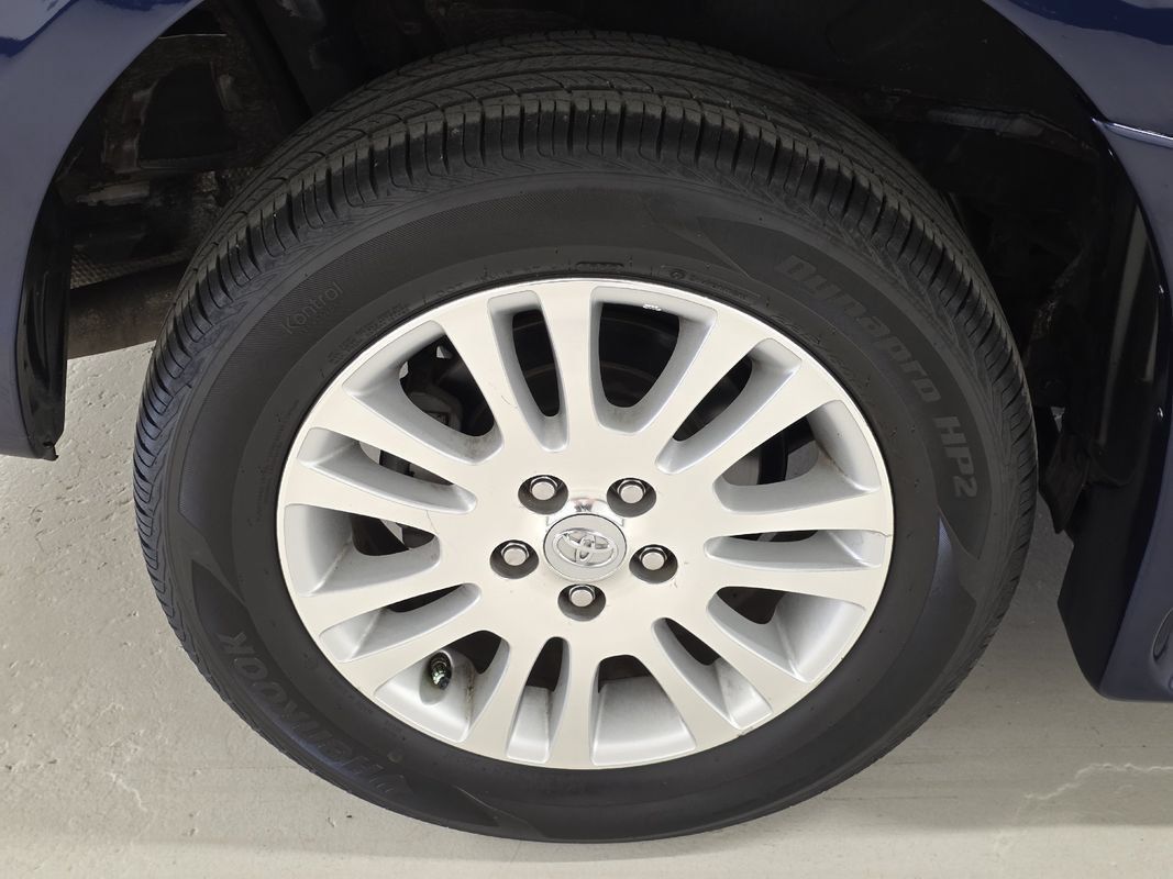 Used 2007 Toyota Sienna XLE FWD image 50
