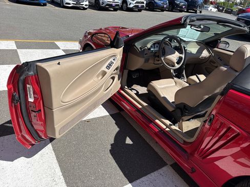 Used 2000 Ford Mustang GT RWD image 17
